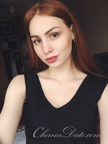 Anna, 24